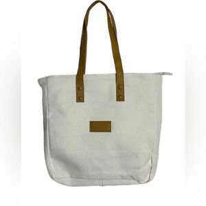 Cozy Earth White Zippered too Top Tote Bag  Casual Minimalist